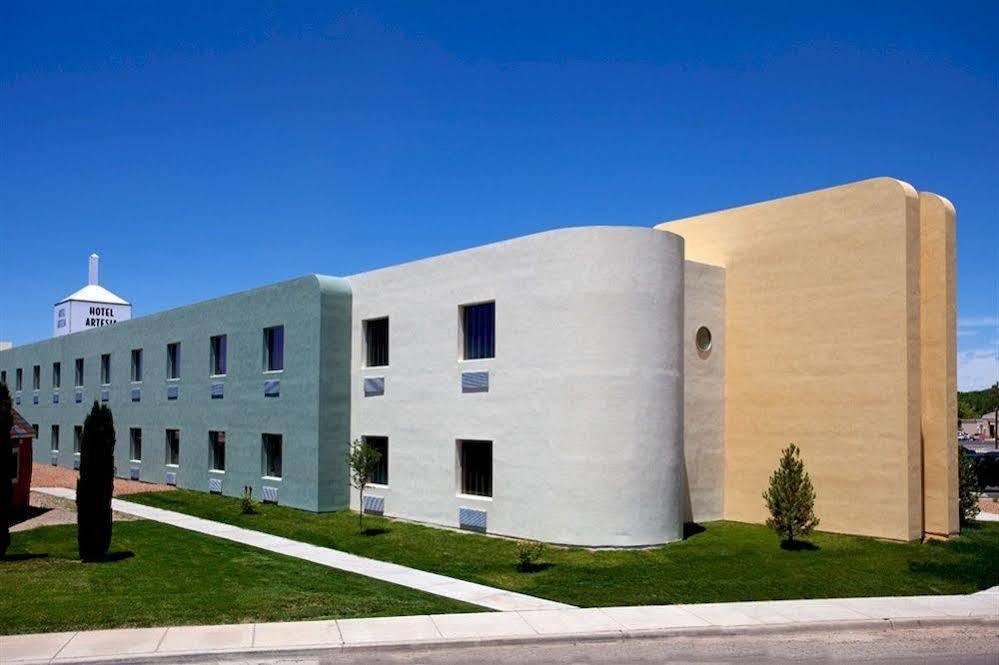 Spark By Hilton Artesia Bagian luar foto