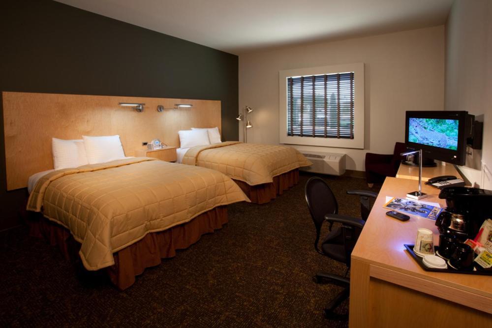Spark By Hilton Artesia Bagian luar foto